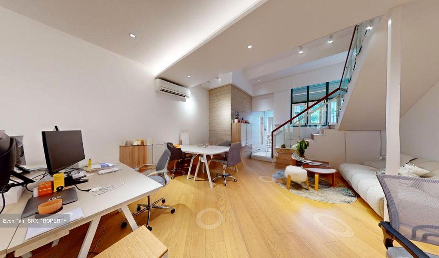 4 SAGO LANE (D1), Shop House #499281121